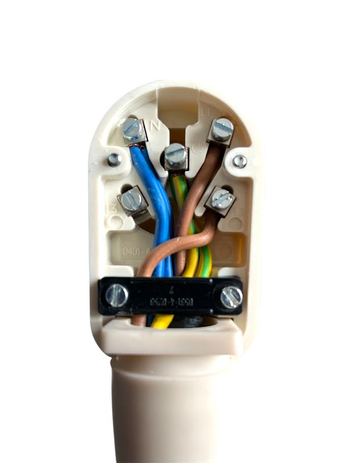 25A Perilex Stekker Verloop naar 2x 230V (3x2,5mm²)